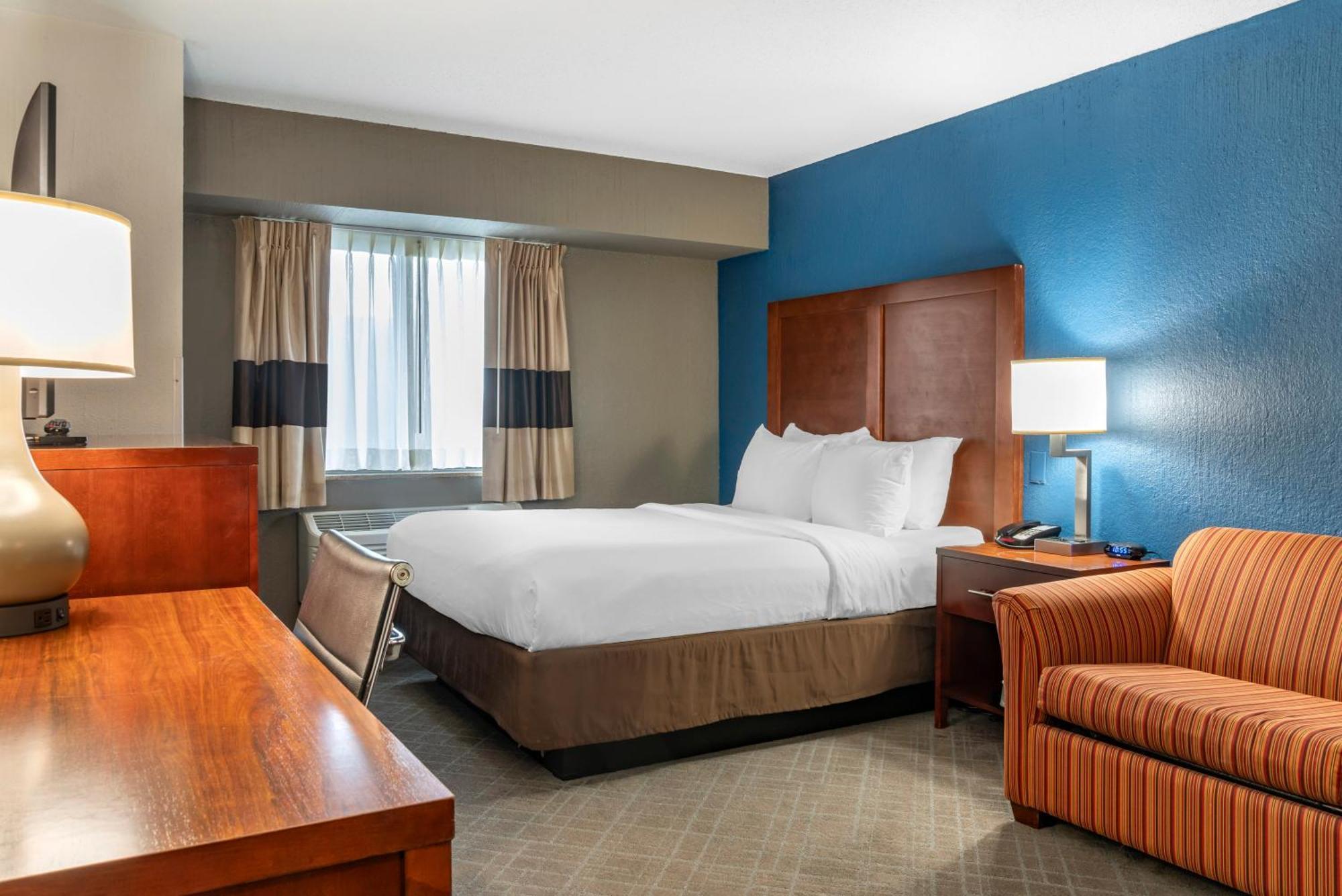 Comfort Inn University Амхерст Экстерьер фото