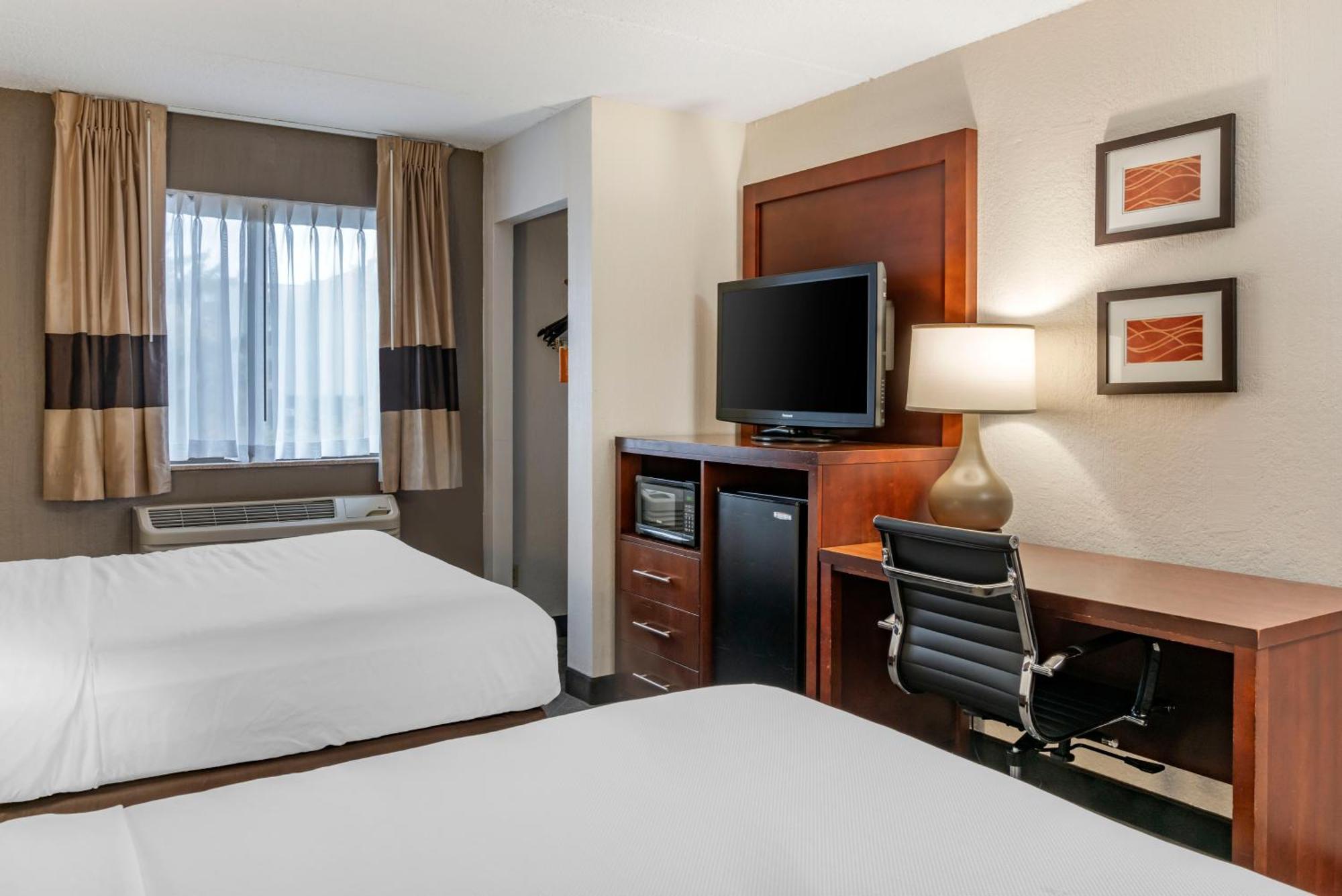 Comfort Inn University Амхерст Экстерьер фото