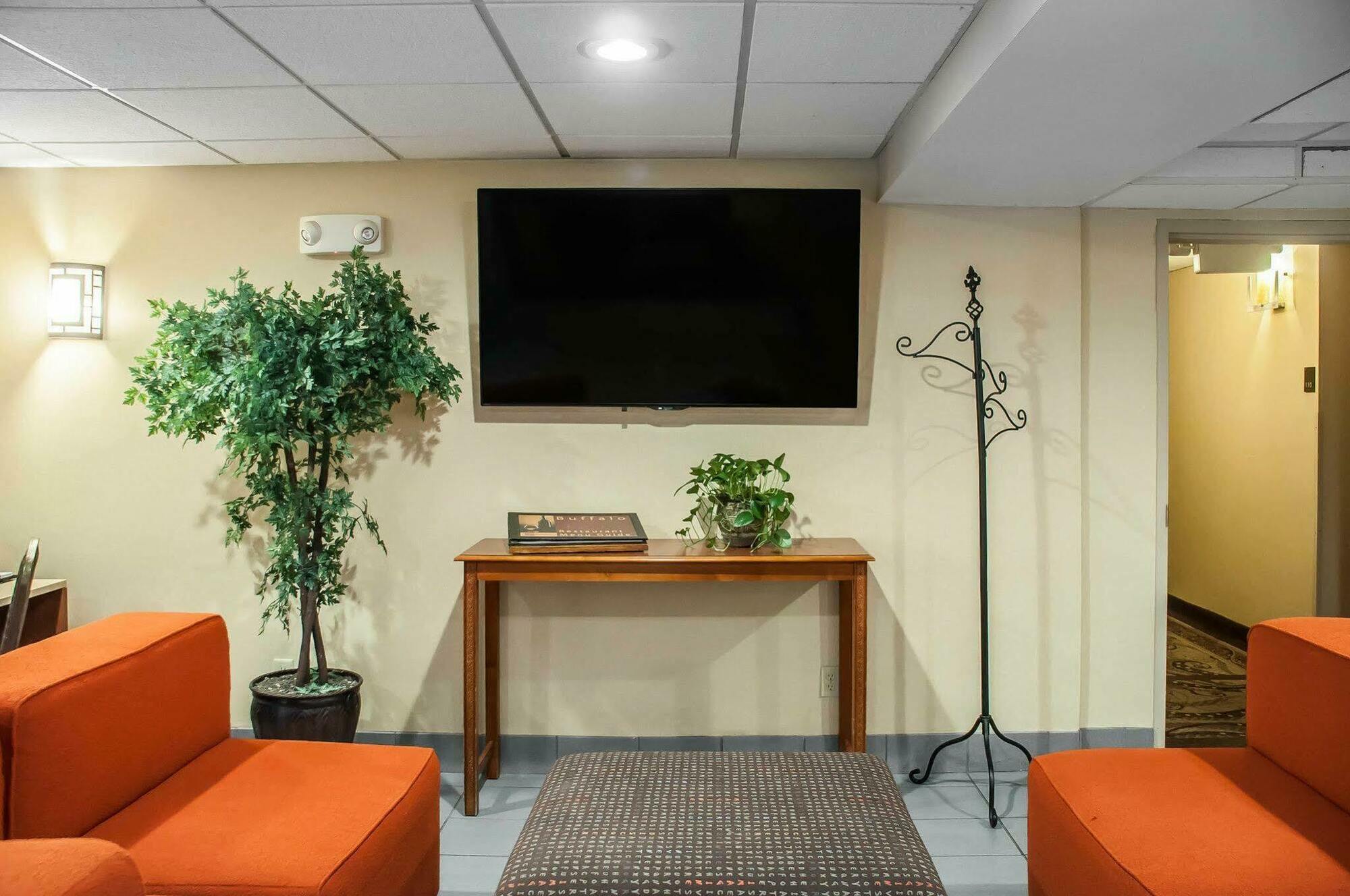 Comfort Inn University Амхерст Экстерьер фото